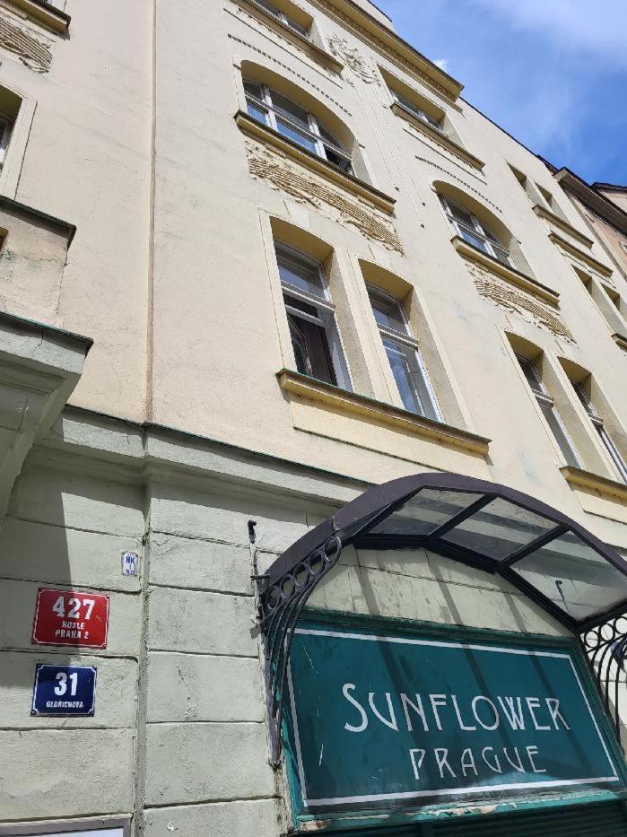 Sunflower Prague Apartments And Suites Eksteriør billede